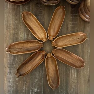 Vintage Handcrafted Monkey Pod Wood Corn On The Cob Dishes